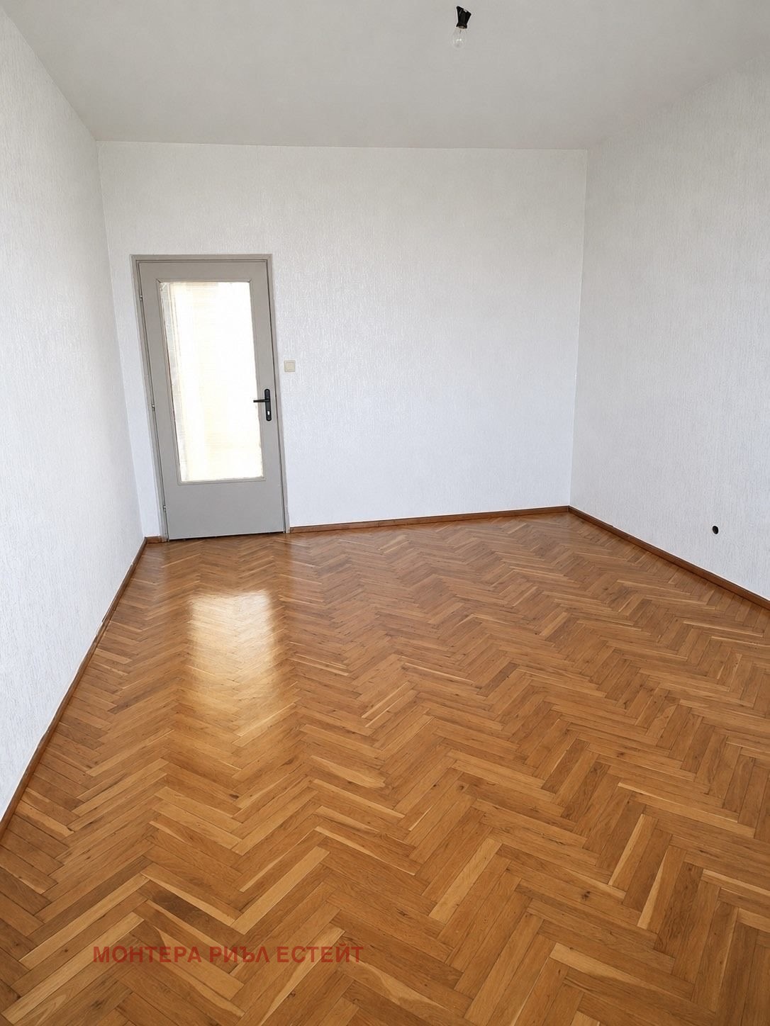 Продава 3-СТАЕН, гр. Варна, Младост 2