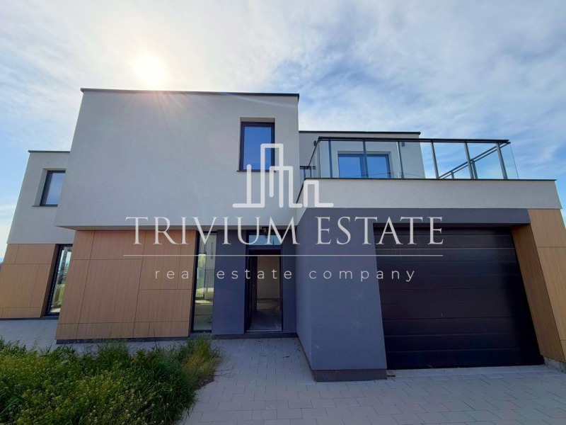 Продава КЪЩА в област Пловдив, с. Оризари - 232 кв.м / 340 000 € » 664 982.20 лв., ТРИВИУМ ЕСТЕЙТ