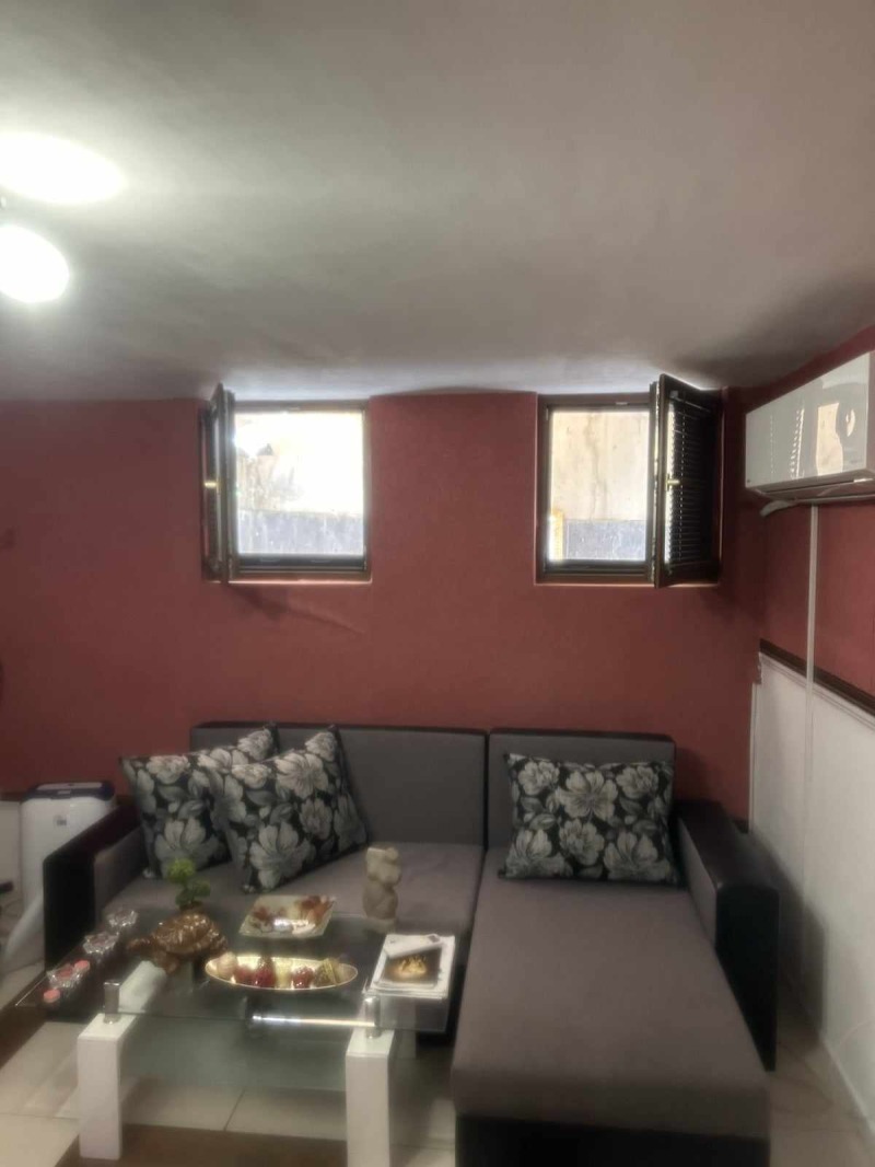 Продава  2-стаен град София , Център , 80 кв.м | 44734460