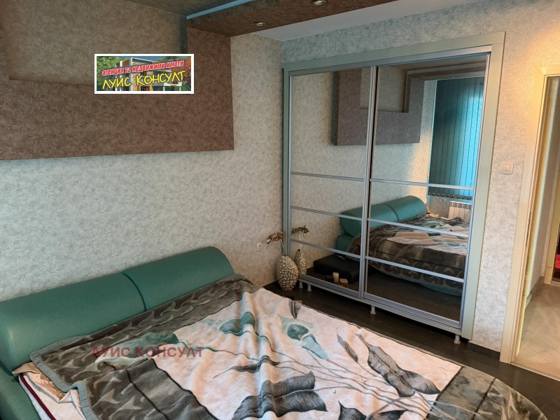 Продава 3-СТАЕН, гр. Монтана, Идеален център, снимка 2 - Апартаменти - 52934415