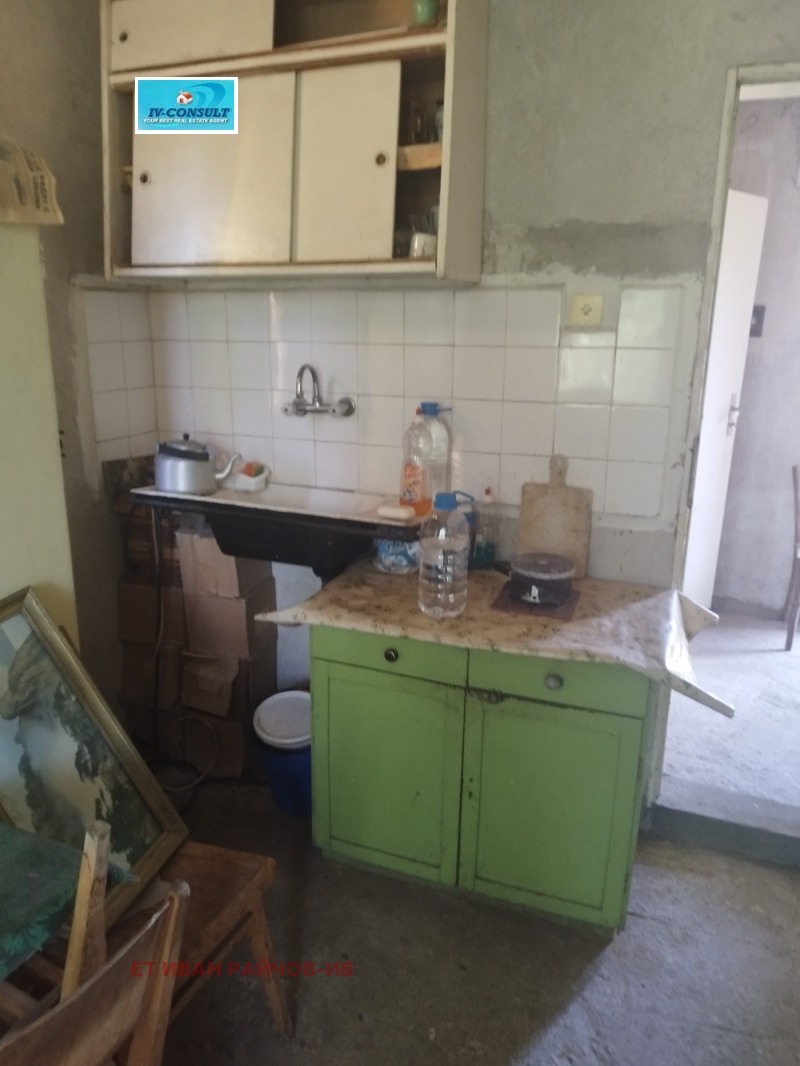 Продава  Къща област Кюстендил , с. Крайници , 100 кв.м | 82810674 - изображение [7]