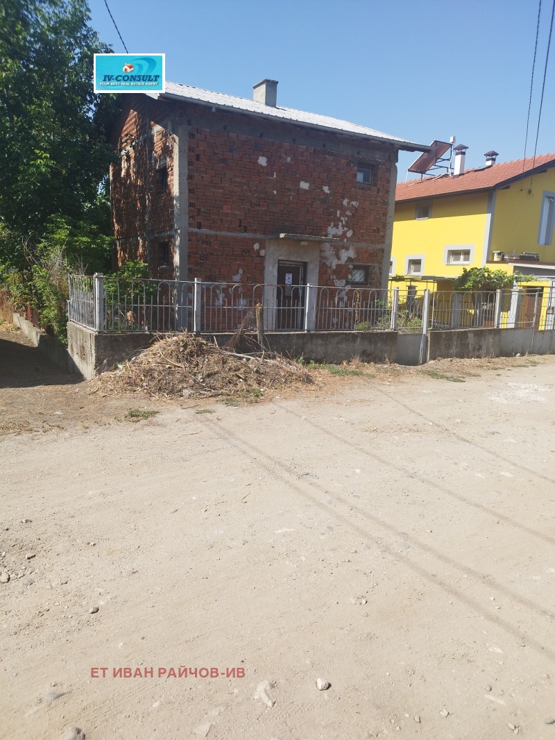 Продава  Къща област Кюстендил , с. Крайници , 100 кв.м | 82810674 - изображение [2]