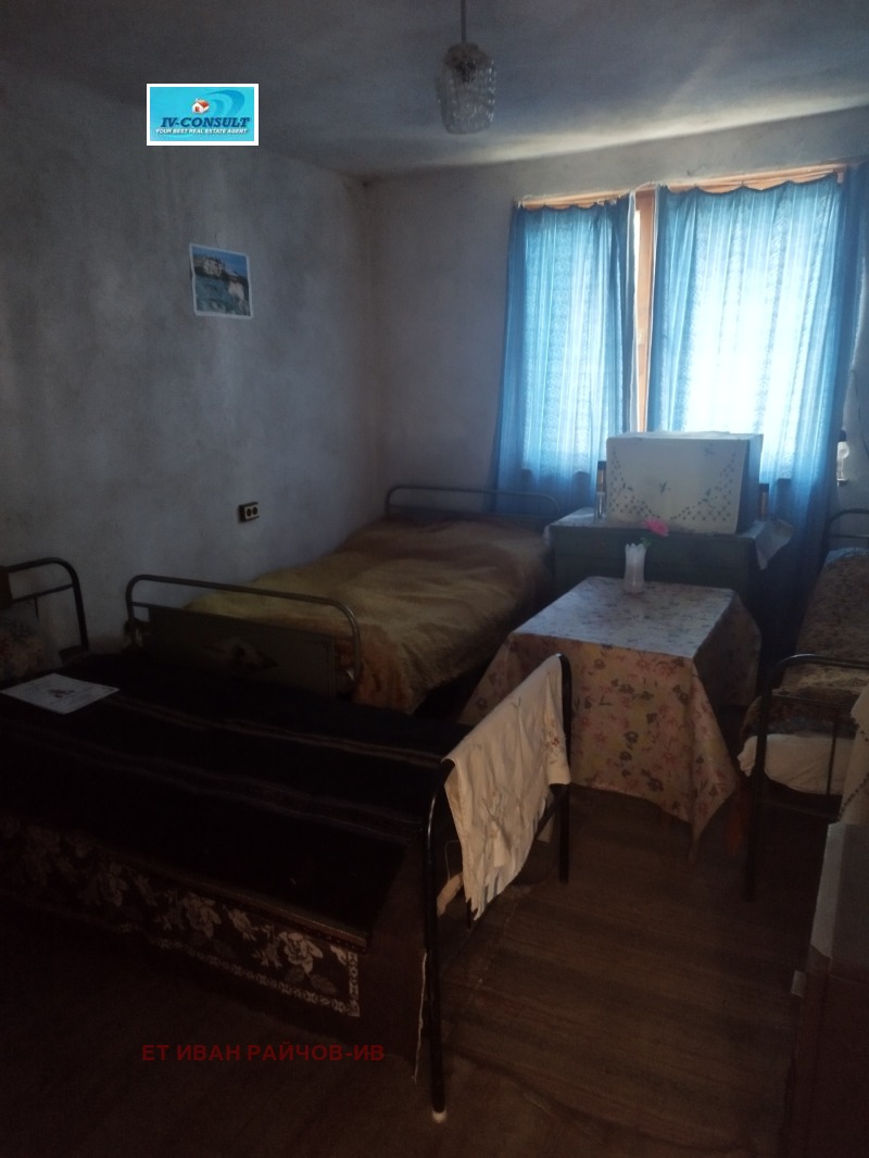 Продава  Къща област Кюстендил , с. Крайници , 100 кв.м | 82810674 - изображение [5]