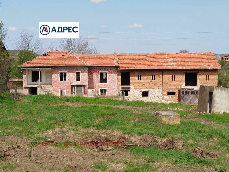 Продава КЪЩА в област Плевен, с. Тученица - 74 кв.м / 29 000 € » 56 719.07 лв., АДРЕС - ФРАНЧАЙЗ ПЛЕВЕН
