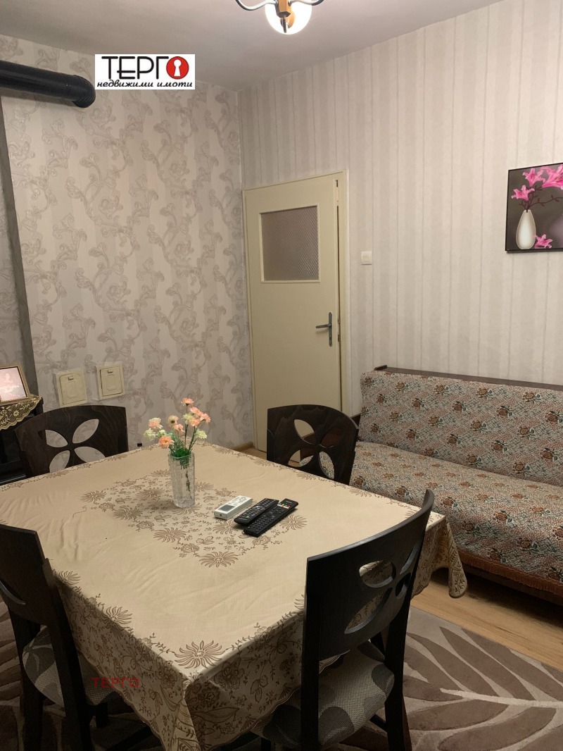 Продава ЕТАЖ ОТ КЪЩА, гр. Русе, Дружба 1, снимка 11 - Етаж от къща - 53011983