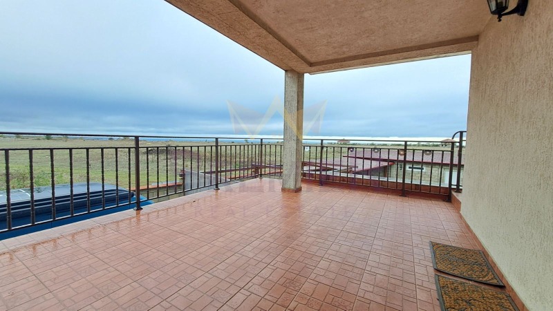 Продава КЪЩА, с. Божурец, област Добрич, снимка 5 - Къщи - 53082516