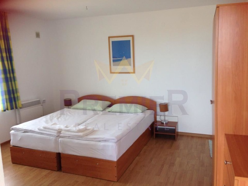 Продава КЪЩА, с. Божурец, област Добрич, снимка 8 - Къщи - 53082516