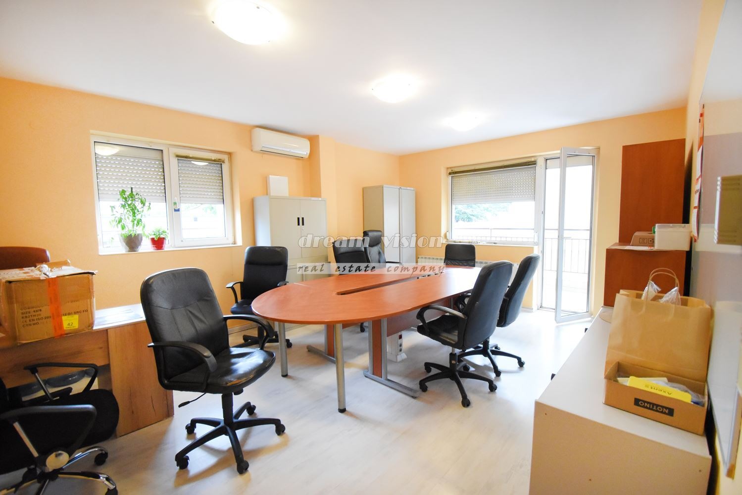Продава МНОГОСТАЕН, гр. София, Манастирски ливади, снимка 2 - Апартаменти - 47702151
