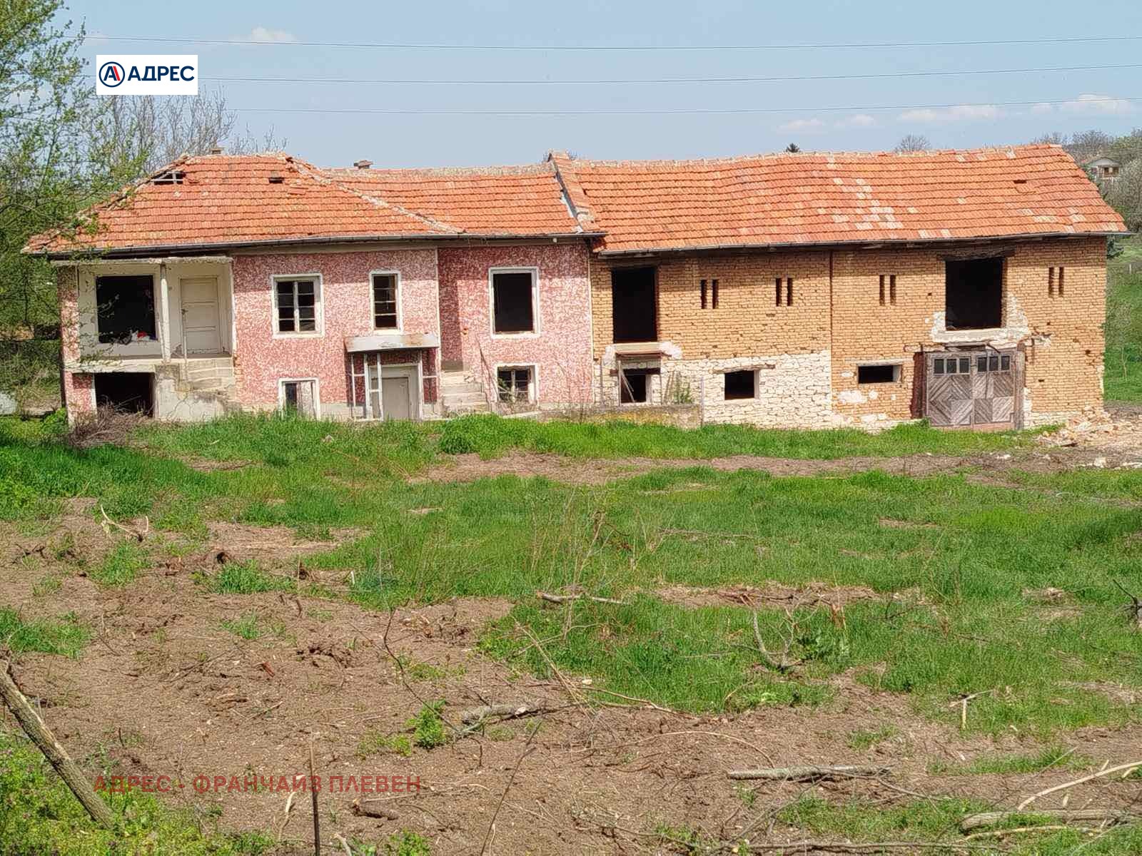 Продава КЪЩА, с. Тученица, област Плевен, снимка 2 - Къщи - 54054921