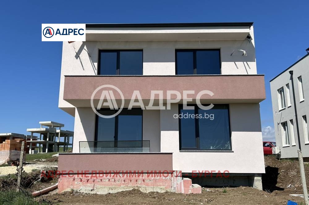 Продава КЪЩА, с. Лъка, област Бургас, снимка 3 - Къщи - 54103900