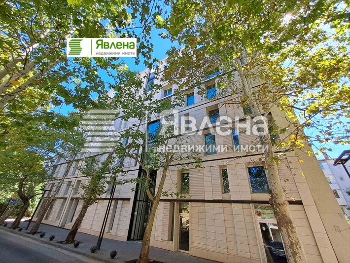 Myytävänä  2 makuuhuonetta Sofia , Iztok , 195 neliömetriä | 76595615 - kuva [2]