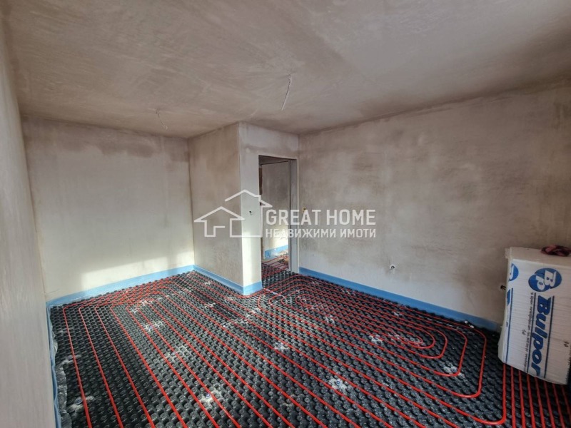 Продава 3-СТАЕН, гр. Търговище, Вароша, снимка 2 - Апартаменти - 53341286