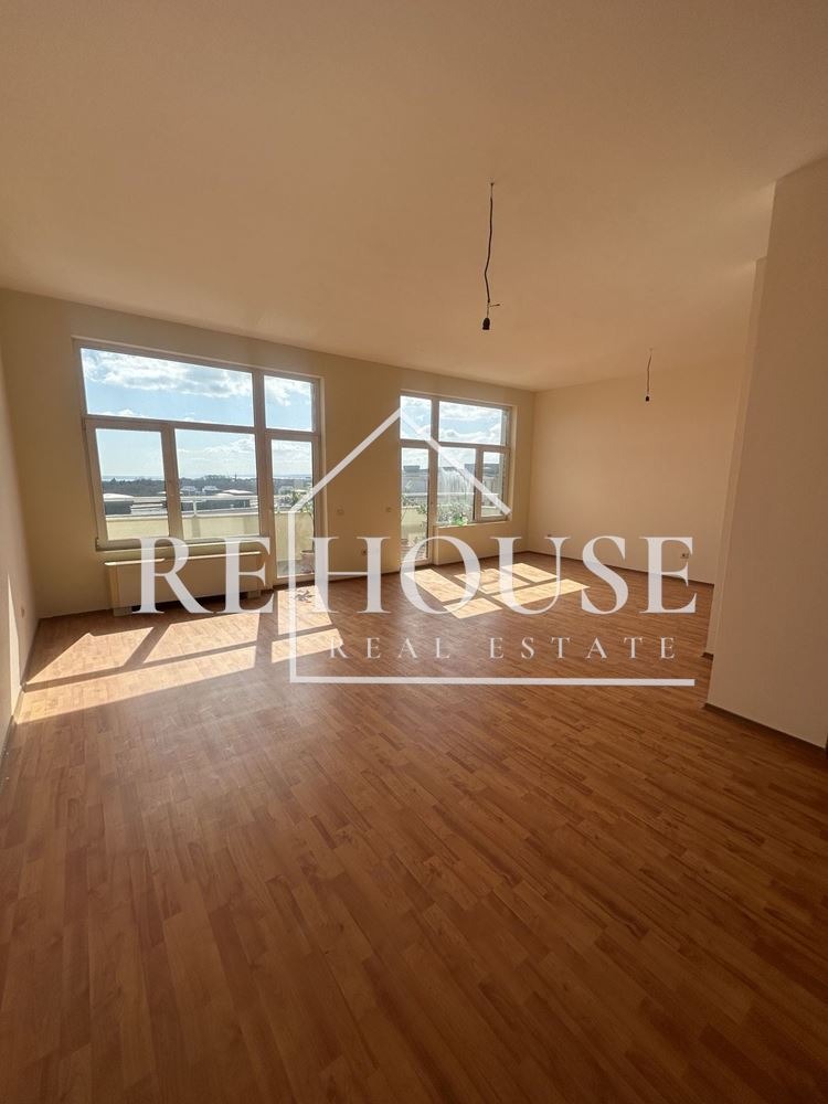 Продава  4-стаен град Варна , к.к. Св.Св. Константин и Елена , 178 кв.м | 81119507