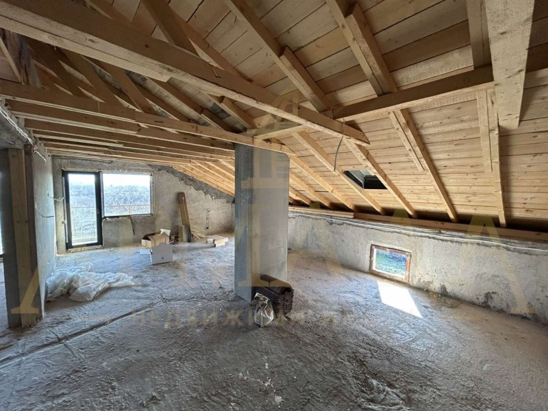 Na prodej  Dům oblast Haškovská , Varbica , 210 m2 | 67695356 - obraz [12]