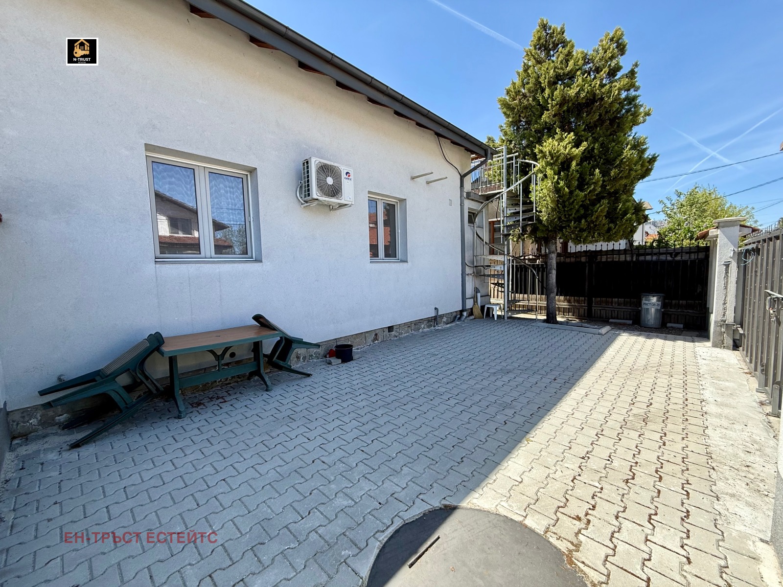 Продава КЪЩА, гр. София, Люлин 8, снимка 2 - Къщи - 54339772