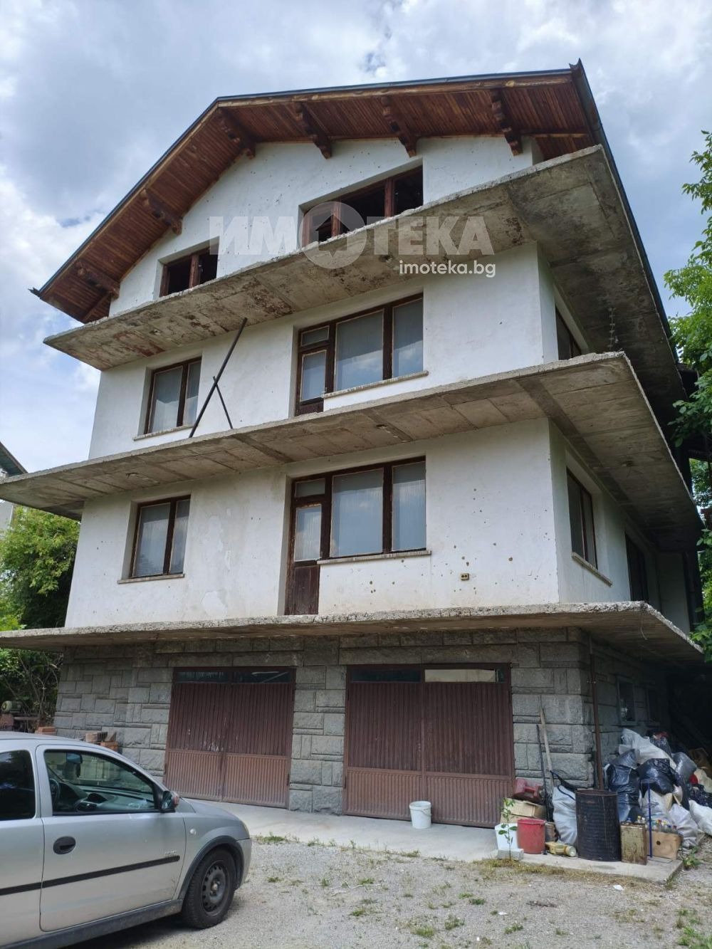 Продава КЪЩА, гр. София, с. Владая