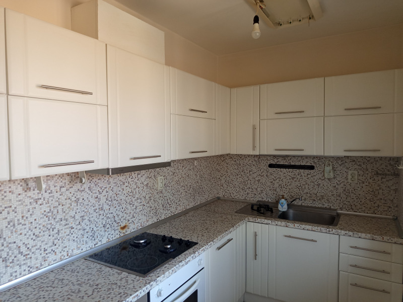 Продава МНОГОСТАЕН, гр. Стара Загора, Център, снимка 9 - Апартаменти - 53112153