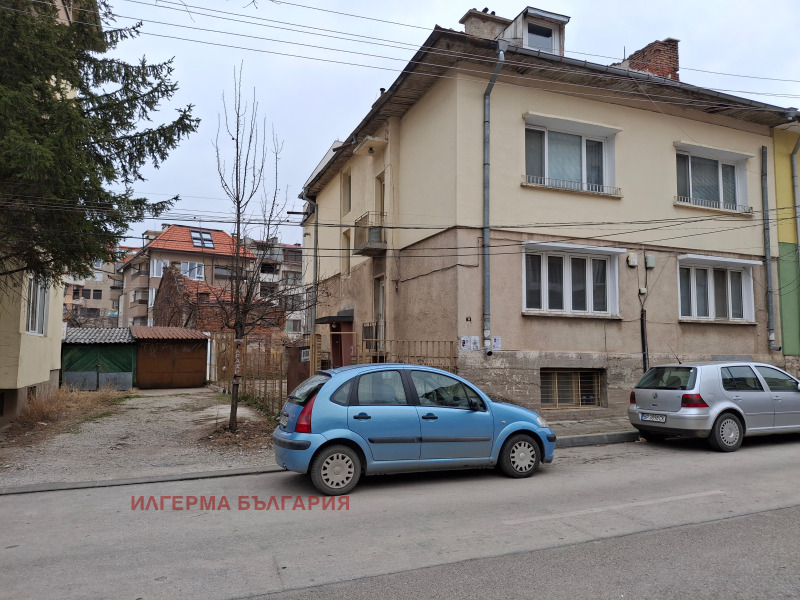 Продава  Етаж от къща град Враца , Център , 199 кв.м | 99464085