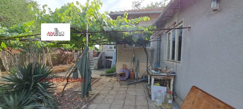 Продава КЪЩА, с. Ваклино, област Добрич, снимка 2 - Къщи - 45483141