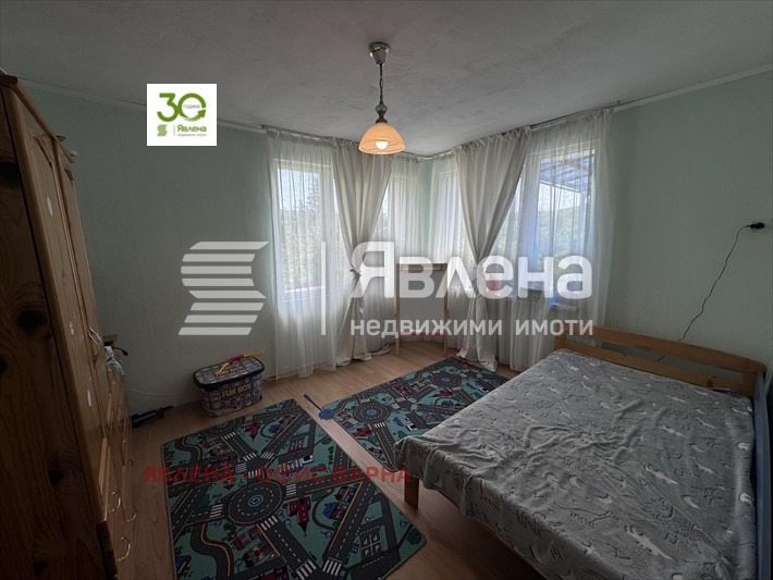 Продава КЪЩА, с. Долище, област Варна, снимка 4 - Къщи - 48133875