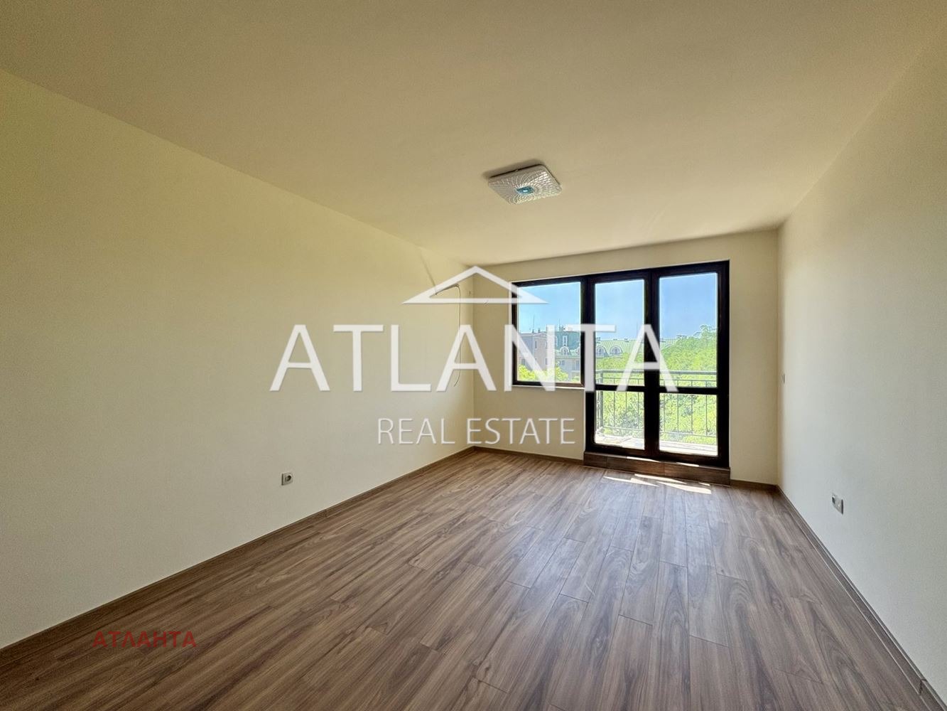 Продава 2-СТАЕН, гр. Варна, к.к. Св.Св. Константин и Елена