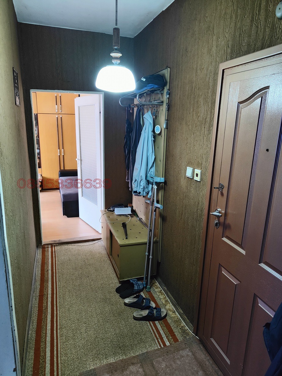 Продава 2-СТАЕН, гр. Силистра, Митница, снимка 2 - Апартаменти - 54062478