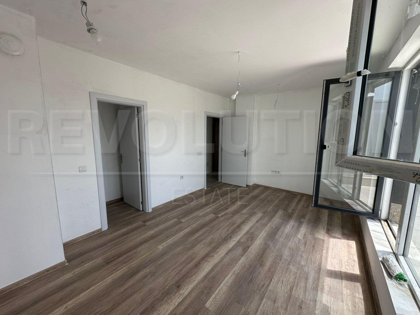 Продава 2-СТАЕН, гр. София, Център, снимка 2 - Апартаменти - 55231552