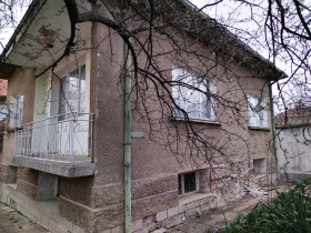 Huis Mogilitsje, Pernik 1