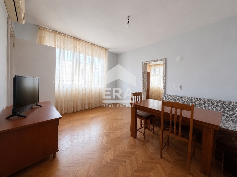 Продава 2-СТАЕН, гр. Силистра, Център, снимка 2 - Апартаменти - 55751899