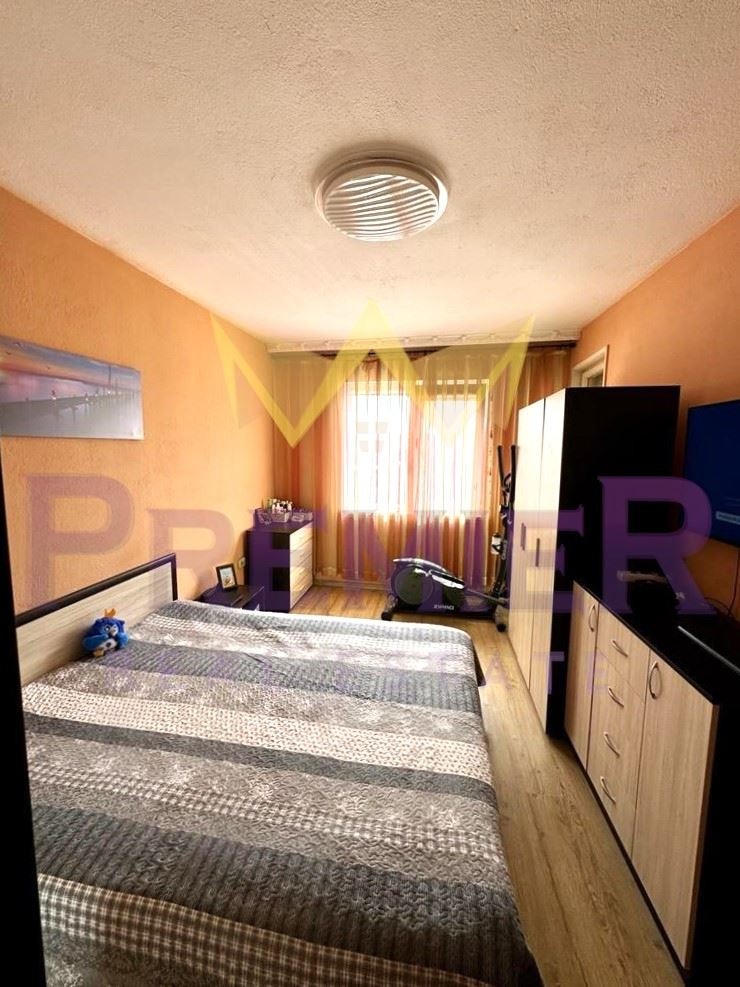 Продава 3-СТАЕН, гр. Добрич, Център, снимка 2 - Апартаменти - 53086588