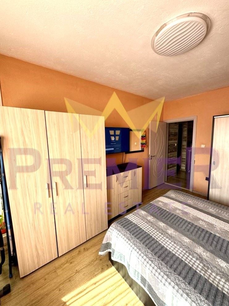 Продава 3-СТАЕН, гр. Добрич, Център, снимка 3 - Апартаменти - 53086588