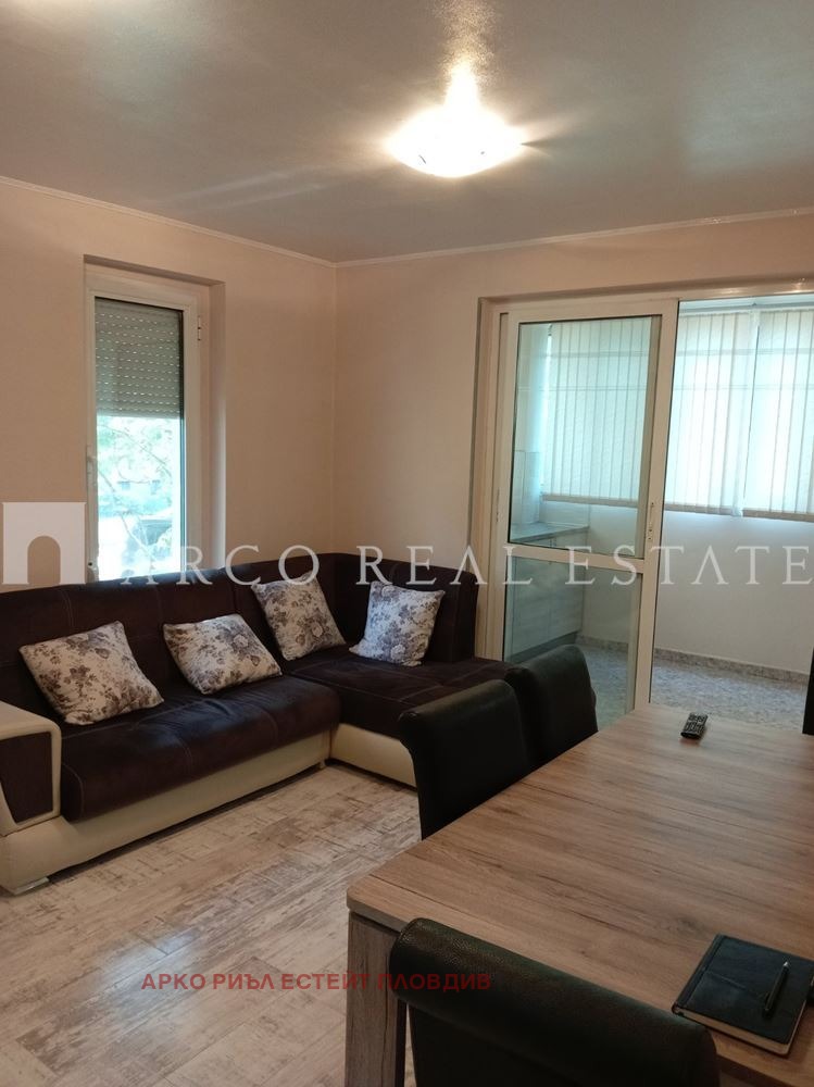 Продава 3-СТАЕН, гр. Пловдив, Кючук Париж, снимка 3 - Апартаменти - 55113672