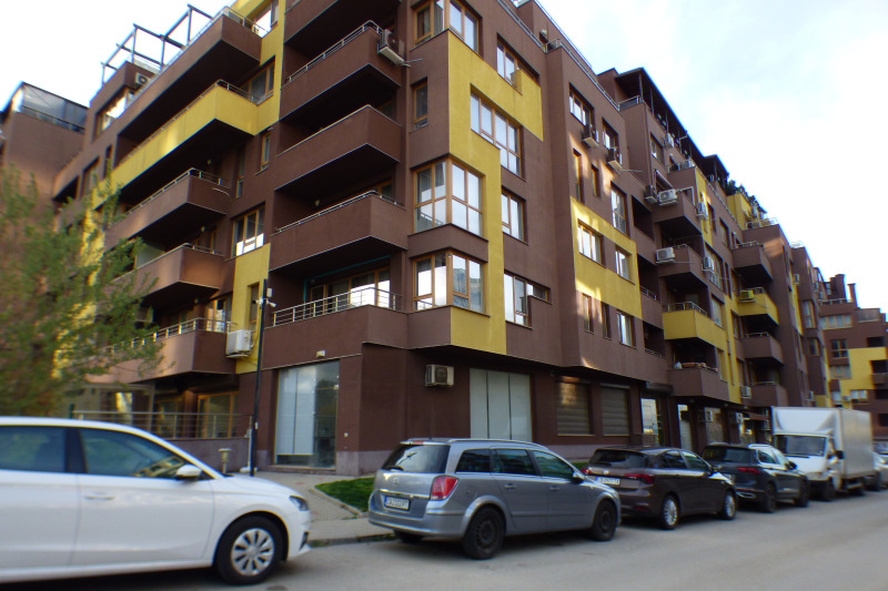 Продава БИЗНЕС ИМОТ, гр. София, Младост 1