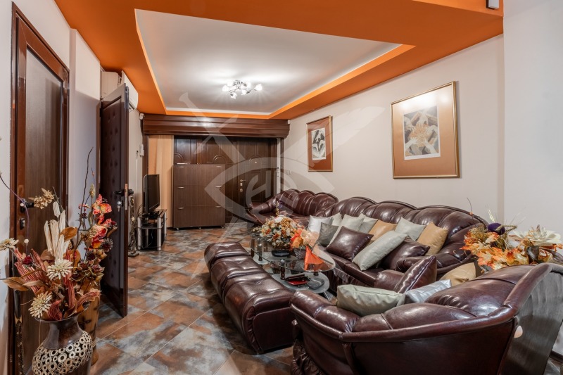 Продава МНОГОСТАЕН в град София, Витоша - 112 кв.м / 280 000 € » 547 632.40 лв., ЕКС НВД ООД