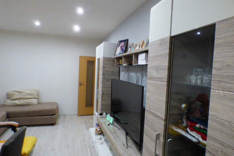 De vânzare  1 dormitor Sofia , Crasno selo , 72 mp | 60977491 - imagine [3]