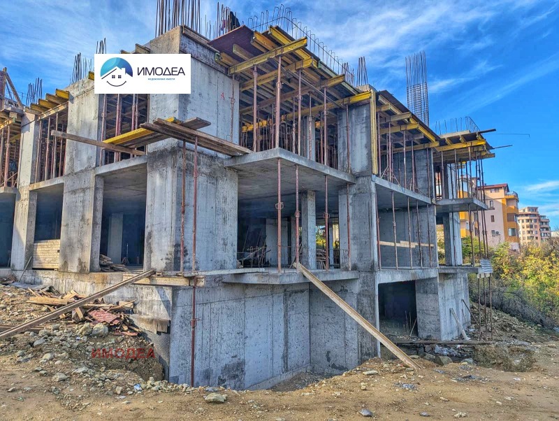 Продава 3-СТАЕН, гр. Велико Търново, Зона Б, снимка 3 - Апартаменти - 49396086