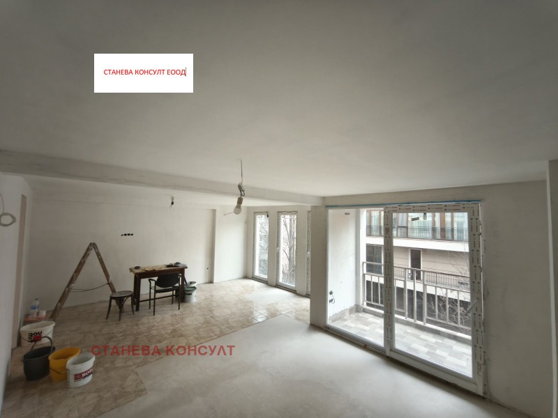 Продава 4-СТАЕН, гр. София, Оборище