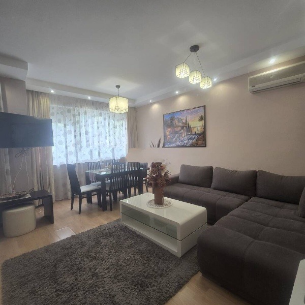 Продава МНОГОСТАЕН, област Бургас, к.к. Слънчев бряг • 189000 € / 369651.87 лв. • 68112885 1