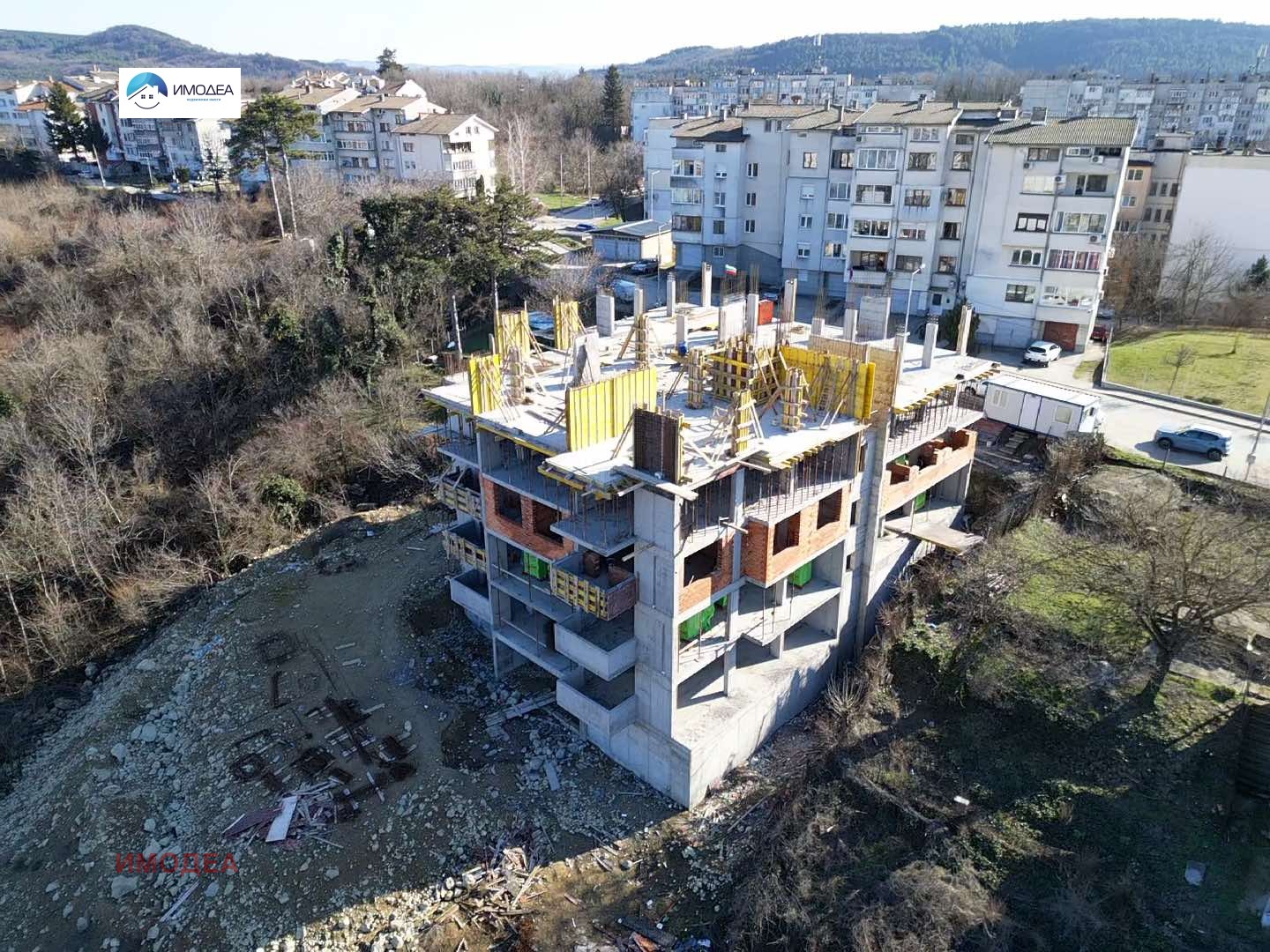 Продава 3-СТАЕН, гр. Велико Търново, Зона Б, снимка 2 - Апартаменти - 49396086