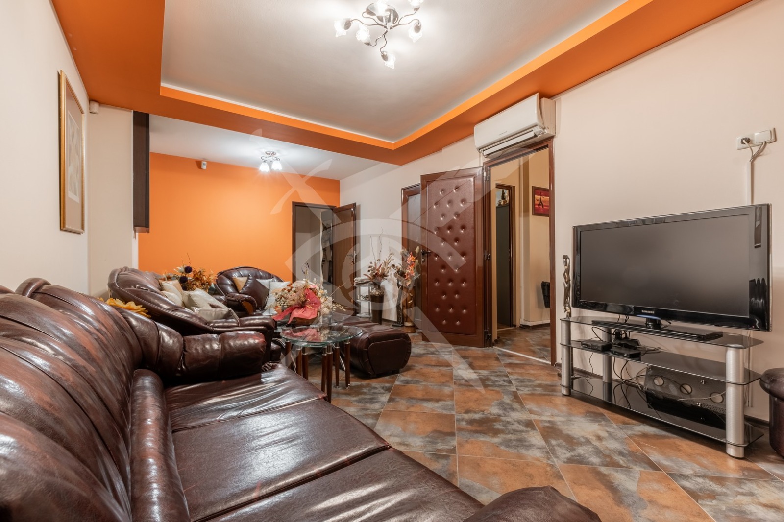 Продава МНОГОСТАЕН, гр. София, Витоша, снимка 2 - Апартаменти - 52178741