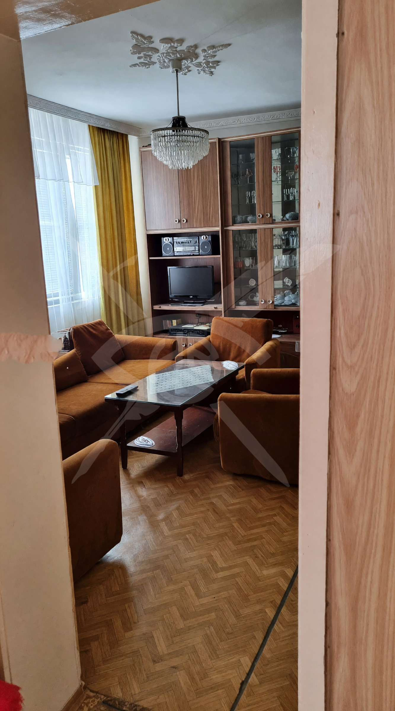 Продава КЪЩА, гр. Карнобат, област Бургас