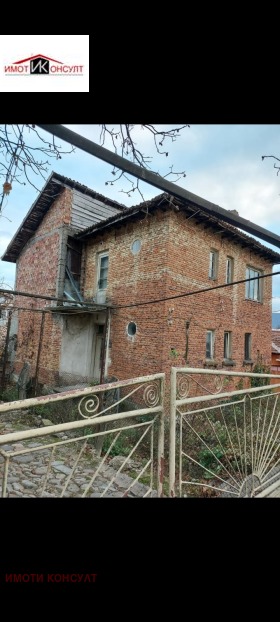 Продажба на имоти в гр. Елена, област Велико Търново — страница 4 - изображение 11 