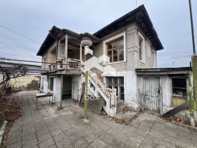 Maison Malak tchardak, région Plovdiv 1