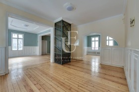 Hus Centar, Sofia