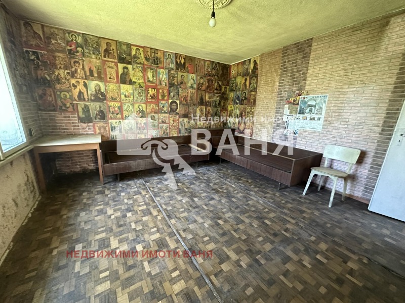 Продава ЕТАЖ ОТ КЪЩА, гр. Карлово, област Пловдив, снимка 9 - Етаж от къща - 41795359