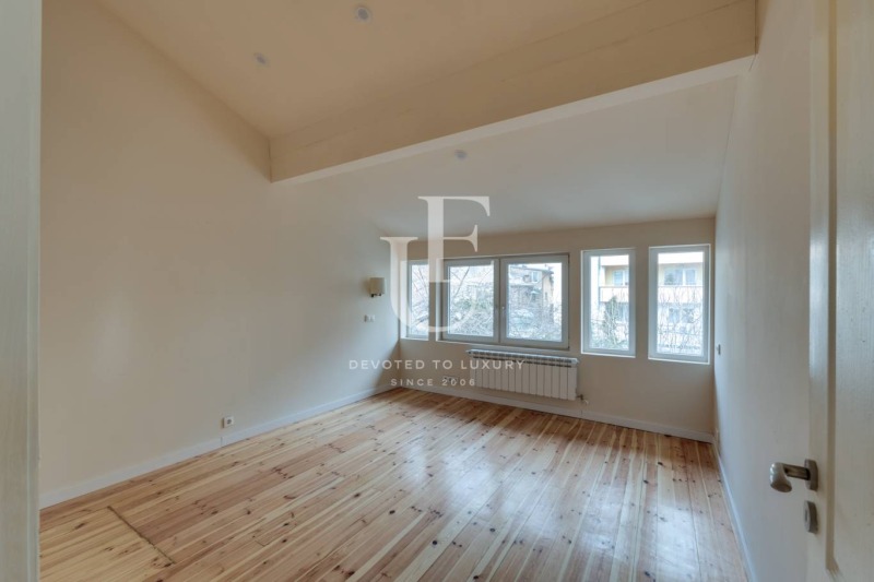 Till salu  Hus Sofia , Centar , 441 kvm | 53765387 - bild [9]