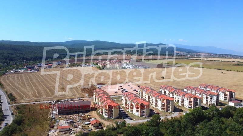 Продава КЪЩА, с. Нови хан, област София област