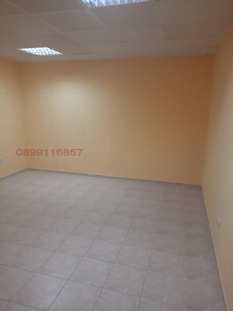 Продава МАГАЗИН, гр. Плевен, Идеален център, снимка 5 - Магазини - 53230667