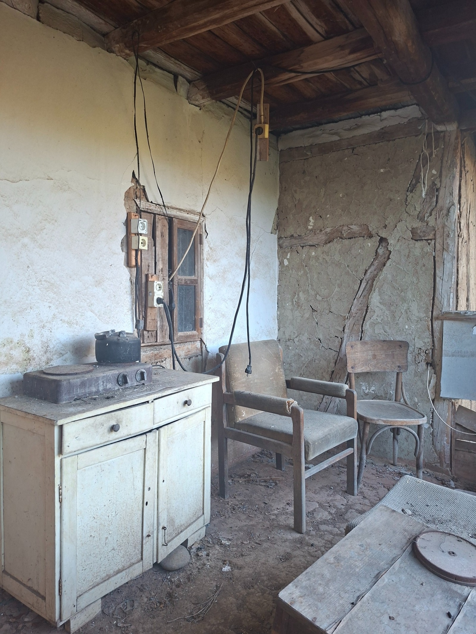 Продава КЪЩА, с. Лешница, област Ловеч, снимка 13 - Къщи - 56154843