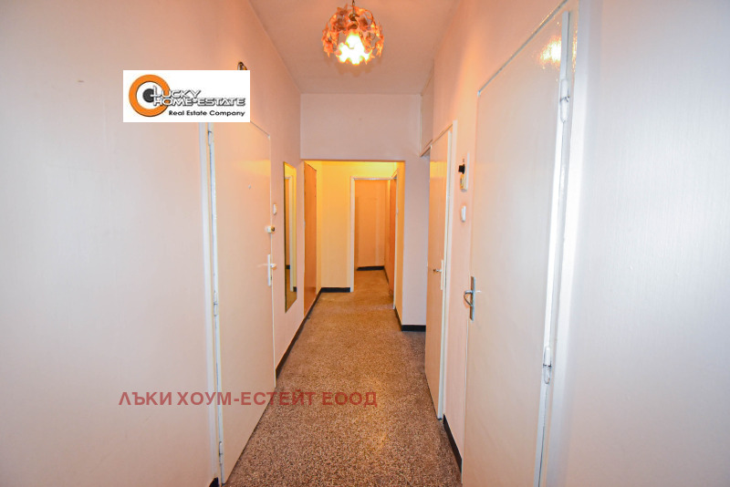 Продава 2-СТАЕН, гр. София, Свобода